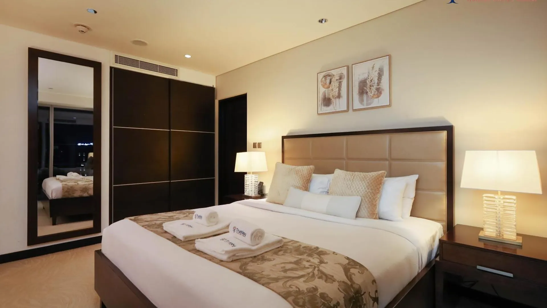Luxury Marina View Apartment In Jw Marriott Dubai Marina